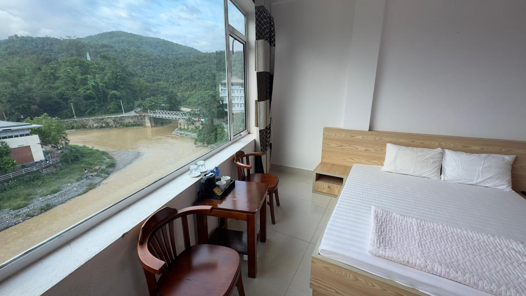 Quy Anh Hotel Bao Lac Town Eksteriør bilde