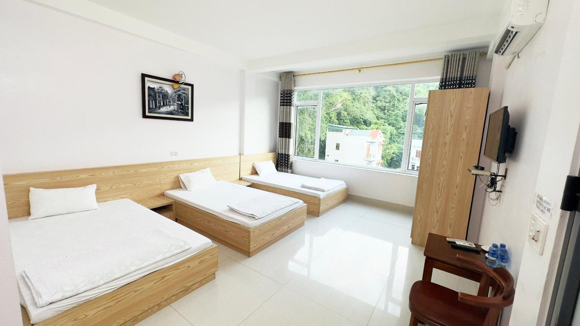 Quy Anh Hotel Bao Lac Town Eksteriør bilde